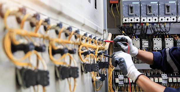 Professional Electrician technician working in Polk City, FL